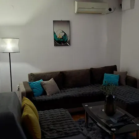 Panorama Apartment *